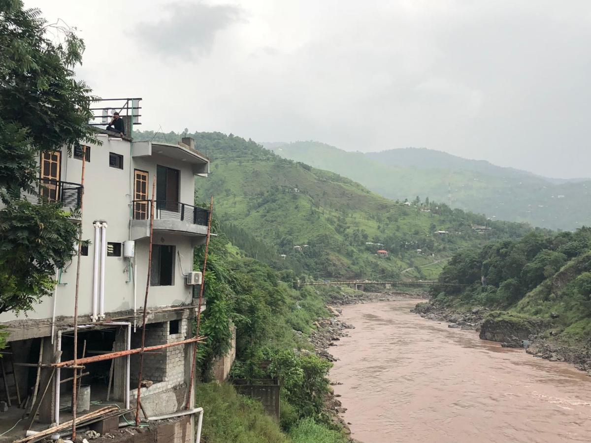 Hotel La Orilla Muzaffarabad Exterior photo